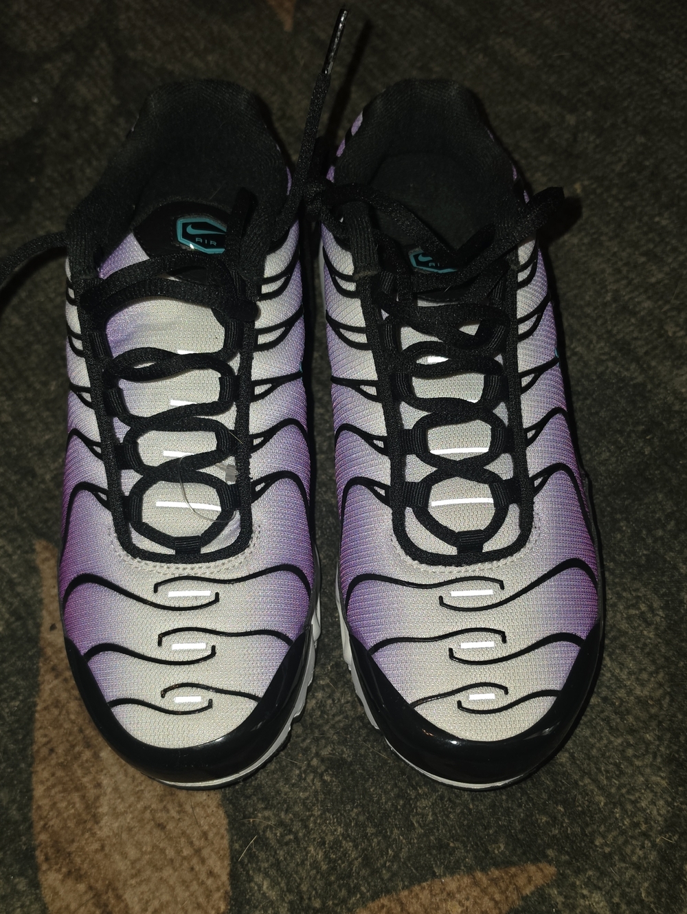 Nike BRAND NEW Women’s Purple, White & Black Gradient Running Sneakers